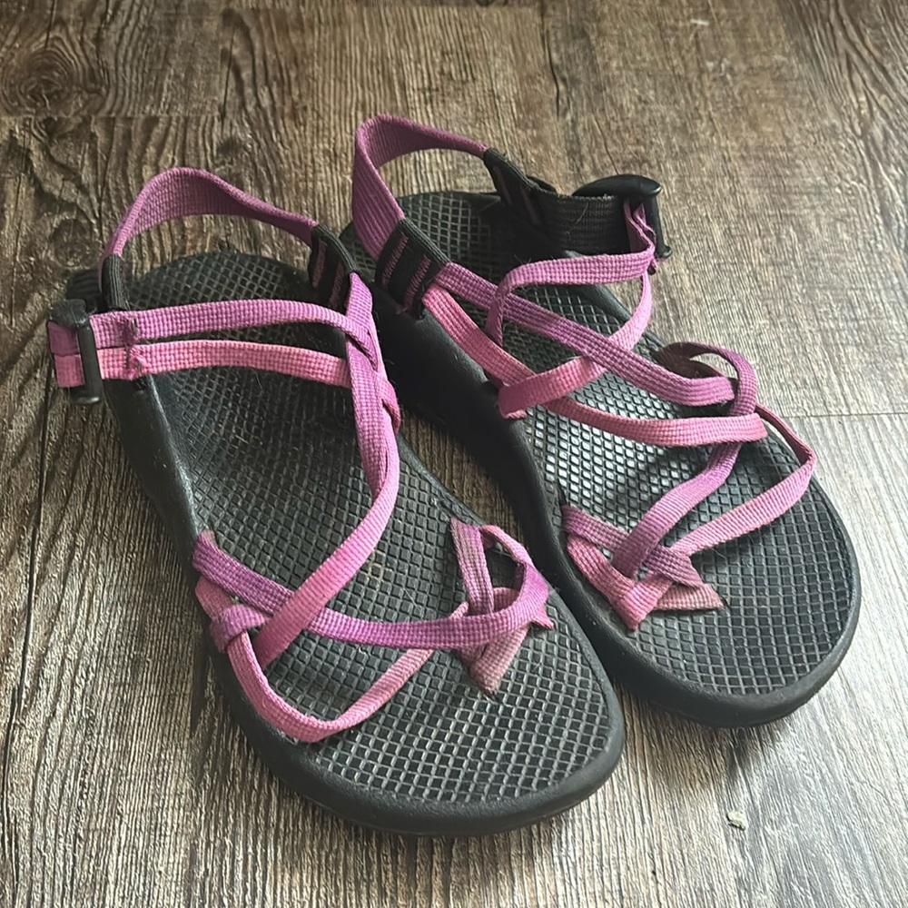 Pink strappy chacos size 5